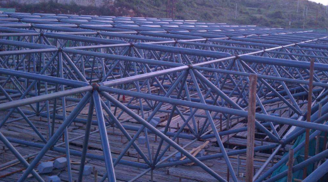 原平概述网架加工中对钢材的质量的过细恳求